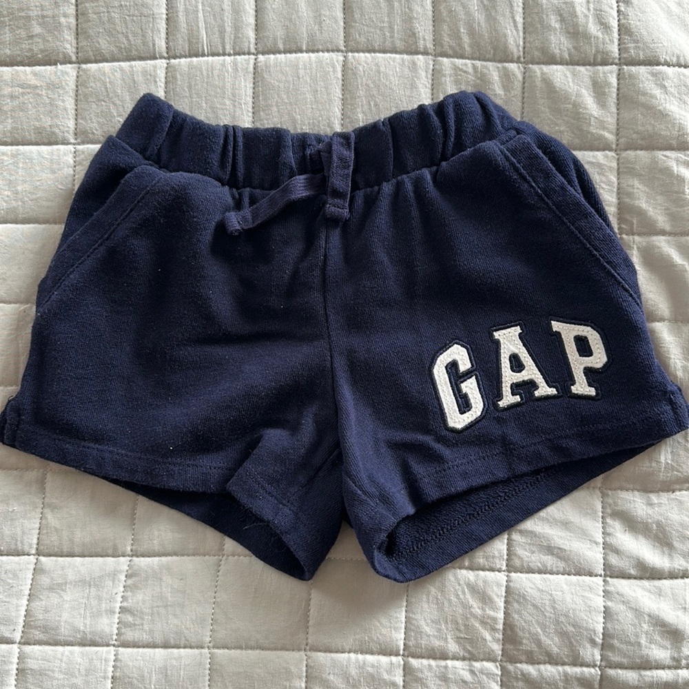 Gap blue color kids knit logo shorts